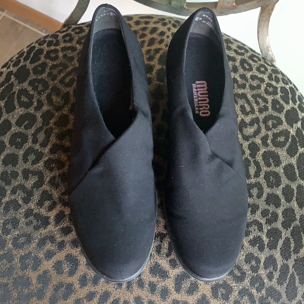 Munro American Walking Wedge - Picture 2 of 9